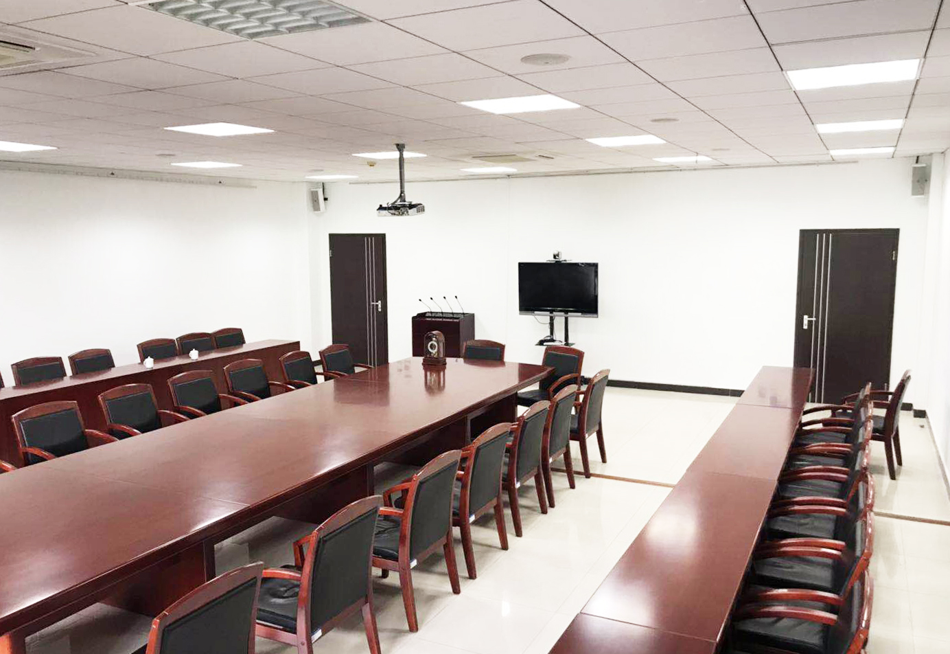 多媒体会议室音响设备连接要点